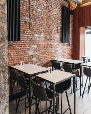 Let’s take the time and sit down for lunch here today 😊

We will be closed tomorrow Thursday May 26th but open as normal on Friday. 

See you soon 😘 

#thereseetdominique #td #sandwichshop #saladbar #lunchtime #brusselsfood #homemade #takeaway #baguettesandwich #sandwicherie #baguette #freshbread #dejeuner #lunchplace #brusselsfoodies